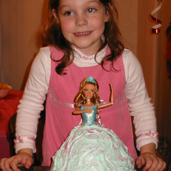 Aubrianna and Her Cake.JPG