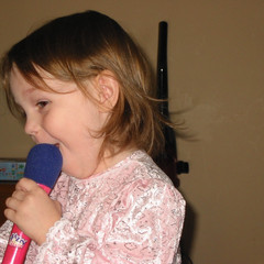 Aubri Got a Microphone.JPG