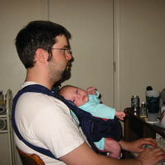 daddy baby snugli.jpg
