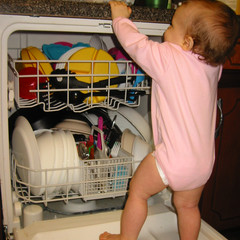 Aeryn Goes for the Chips.JPG
