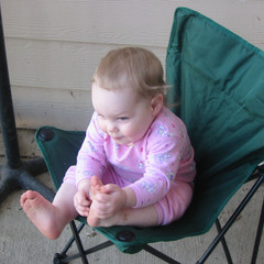 counting toes.jpg